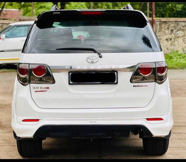 https://images10.gaadi.com/usedcar_image/3567058/original/processed_3a7d47f2-140e-4e8b-9fce-698f387d035e.jpeg?imwidth=6402