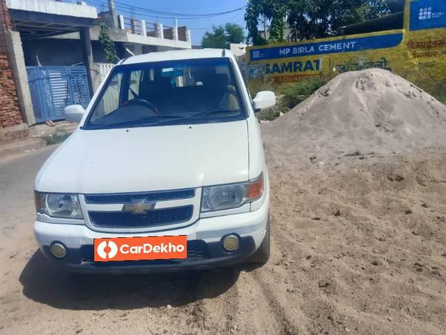 https://images10.gaadi.com/usedcar_image/3567148/original/processed_76850c0e-9f97-48e7-97b8-b1b008725b4d.jpg?imwidth=6402