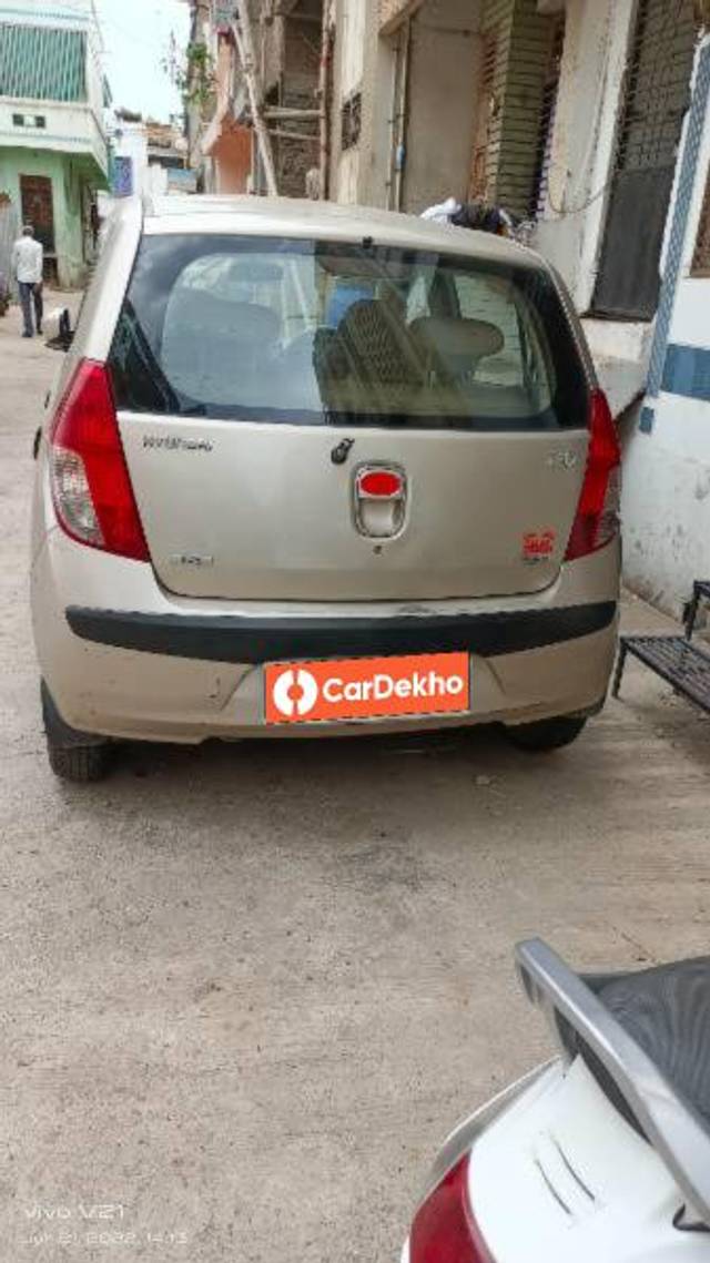 https://images10.gaadi.com/usedcar_image/3567193/original/processed_cc6e85bf-be87-42e5-ae2b-a840480d2395.jpg?imwidth=6400