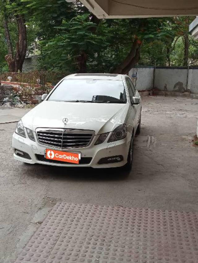 https://images10.gaadi.com/usedcar_image/3567291/original/processed_b11577ee-6120-4dba-9649-ec41696a044e.jpg?imwidth=6400