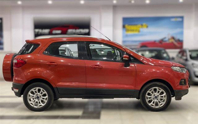 https://images10.gaadi.com/usedcar_image/3567367/original/processed_img2864052~used_car_2864052_1694068144.jpg?imwidth=6401