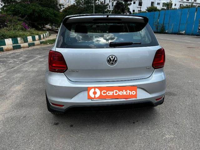 https://images10.gaadi.com/usedcar_image/3567542/original/processed_756c3999-c263-4633-b016-22aa0a7e358d.jpeg?imwidth=6402