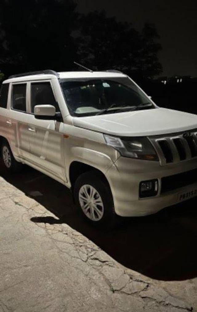 https://images10.gaadi.com/usedcar_image/3567567/original/processed_4c67d96c-d2a2-49b8-9868-19b981c7fe20.jpeg?imwidth=6400