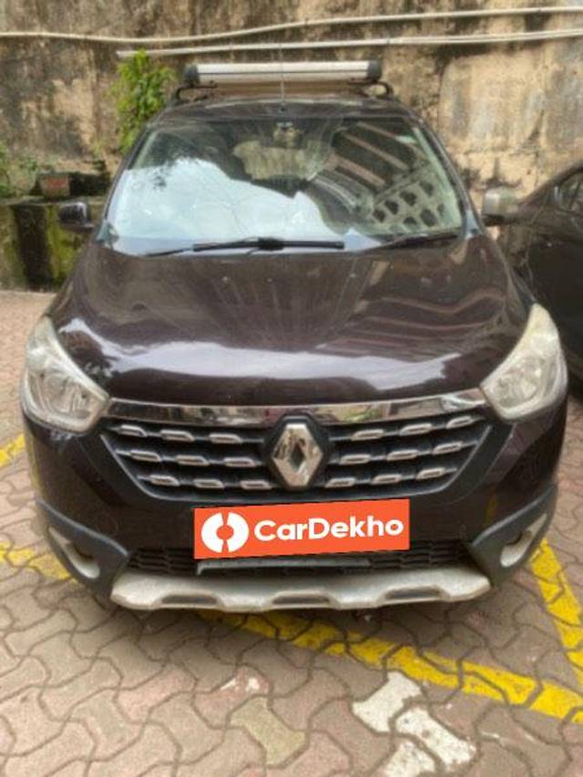https://images10.gaadi.com/usedcar_image/3567606/original/processed_9271e473-be52-4f85-b2a3-b10885dc8b16.jpeg?imwidth=6400