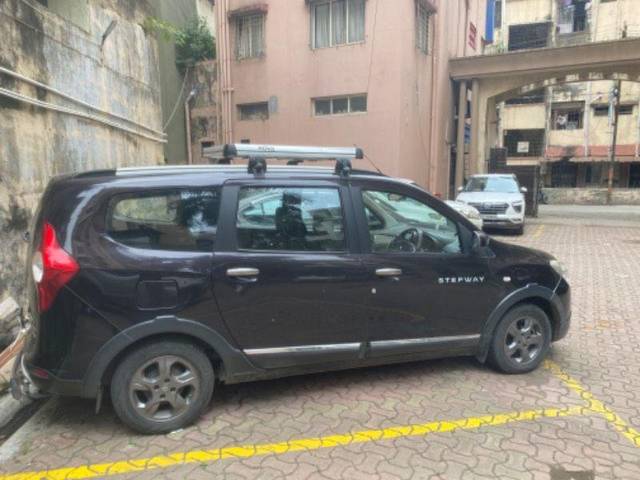 https://images10.gaadi.com/usedcar_image/3567606/original/processed_ec0da860-e387-46ea-b5f2-0b629f881a3e.jpeg?imwidth=6401