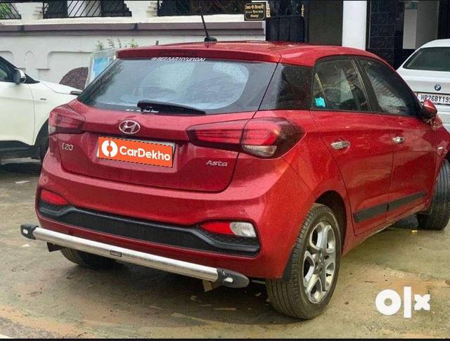 https://images10.gaadi.com/usedcar_image/3567672/original/processed_08f5da2f-8fd5-4e4f-b5ec-e48e4d778285.jpeg?imwidth=6401