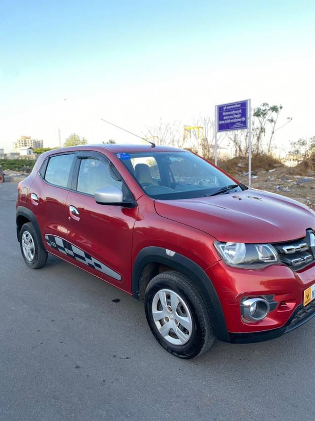 https://images10.gaadi.com/usedcar_image/3567716/original/processed_img2864279~used_car_2864279_1694083824.jpg?imwidth=6401