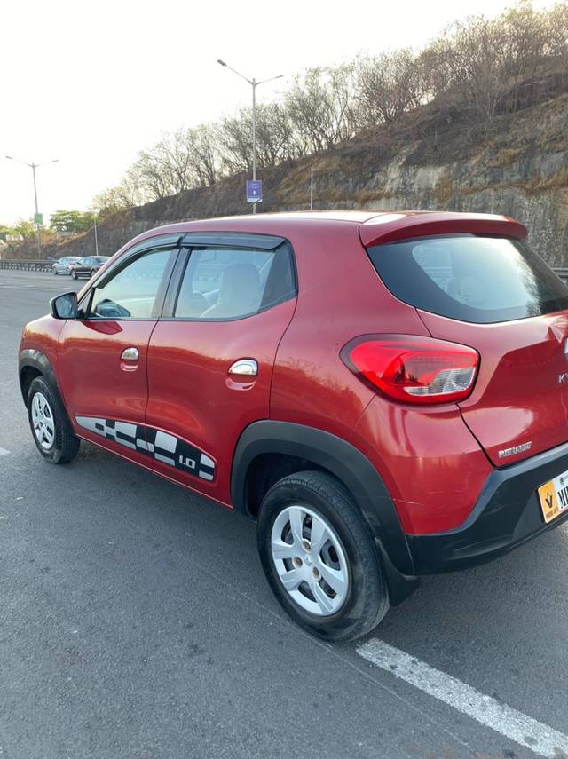 https://images10.gaadi.com/usedcar_image/3567716/original/processed_img2864279~used_car_2864279_1694083829.jpg?imwidth=6402