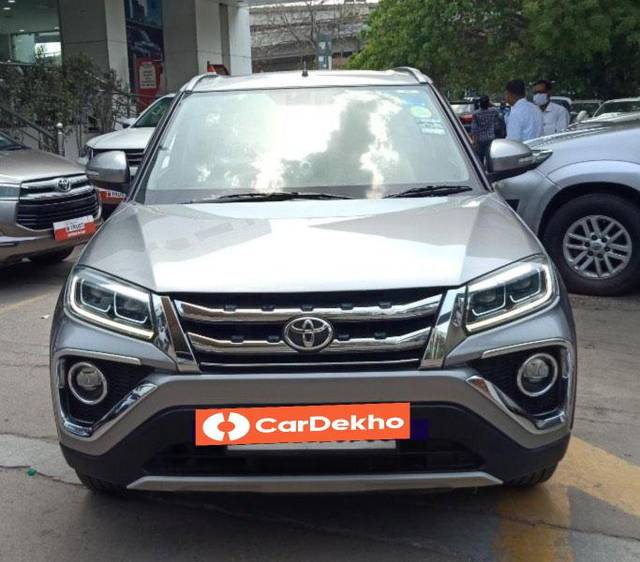 https://images10.gaadi.com/usedcar_image/3567993/original/processed_36386e86-0db4-4922-870a-d456196425bb.jpeg?imwidth=6400