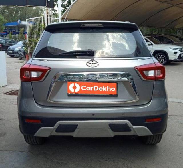 https://images10.gaadi.com/usedcar_image/3567993/original/processed_429e787b-b2eb-42c0-a30a-0e108b93e71e.jpeg?imwidth=6402