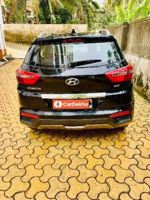 https://images10.gaadi.com/usedcar_image/3568077/original/processed_a7600817-29a1-49af-b181-0246535b2eeb.jpeg?imwidth=6402