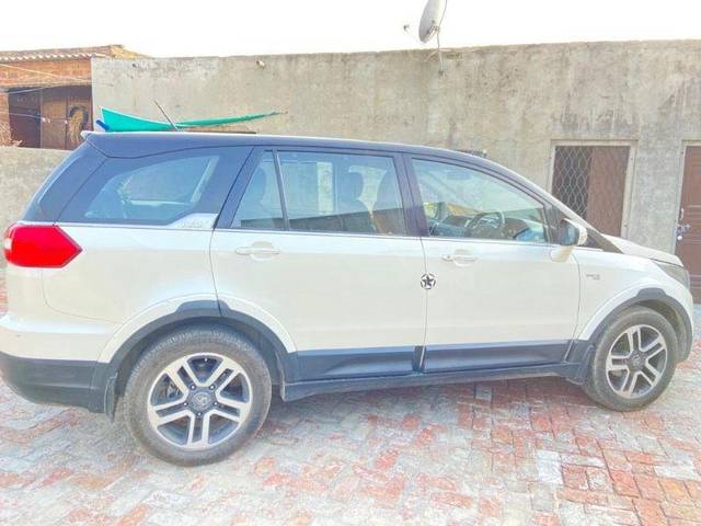 https://images10.gaadi.com/usedcar_image/3568086/original/processed_552446b1-00e2-4925-843e-ee46ea336c81.jpeg?imwidth=6401