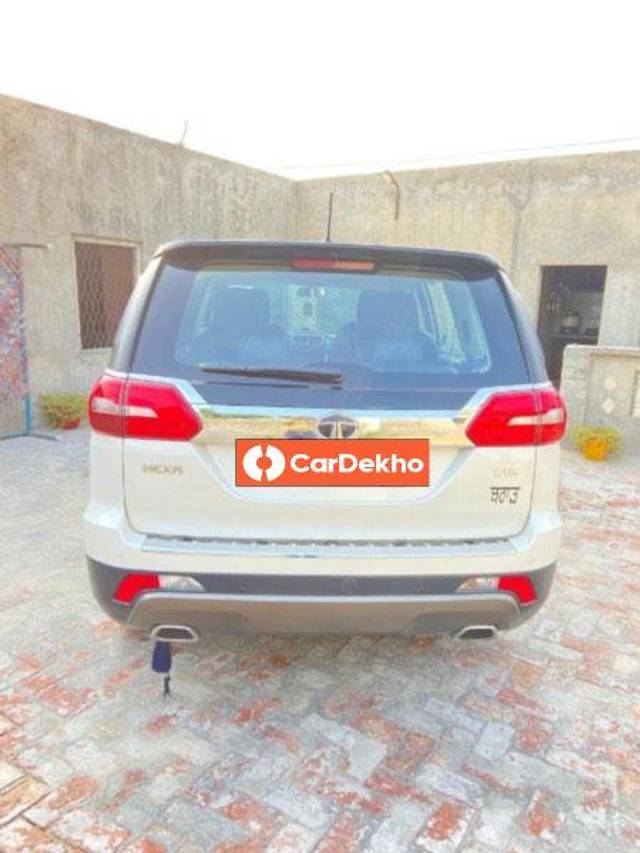https://images10.gaadi.com/usedcar_image/3568086/original/processed_af647413-9710-4c67-a7a3-9dbed9b95d9f.jpeg?imwidth=6402