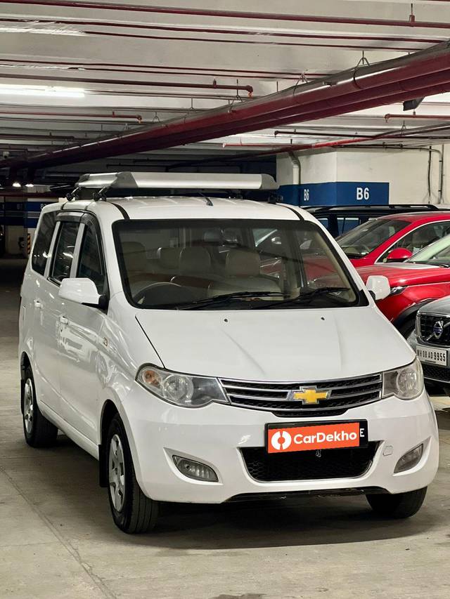 https://images10.gaadi.com/usedcar_image/3568099/original/processed_img2864517~used_car_2864517_1694108435.jpg?imwidth=6400