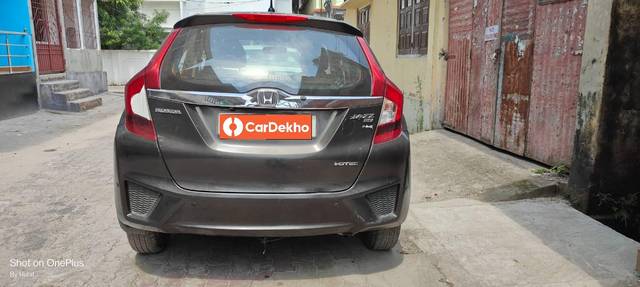 https://images10.gaadi.com/usedcar_image/3568138/original/processed_0c6dce84-0d52-49f1-97a7-d95bcbde3cef.jpg?imwidth=6401