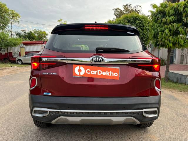 https://images10.gaadi.com/usedcar_image/3568341/original/processed_img2864641~used_car_2864641_1694153903.jpg?imwidth=6402