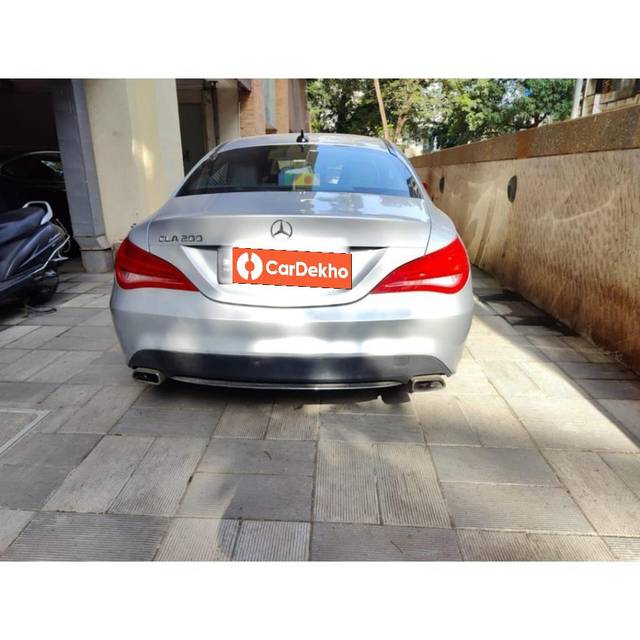 https://images10.gaadi.com/usedcar_image/3568460/original/processed_img2864744~used_car_2864744_1694155820.jpg?imwidth=6401