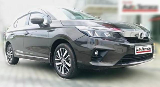 https://images10.gaadi.com/usedcar_image/3568501/original/replace_img_64fac8447a7bf_1694156868.png?imwidth=6400
