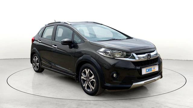 https://images10.gaadi.com/usedcar_image/3569021/original/usedcar_15052312765_9d88dfbf8c384c60bdda1f47b8d0b82e_exterior_6_730121694162596_1694162618.jpg?imwidth=6400