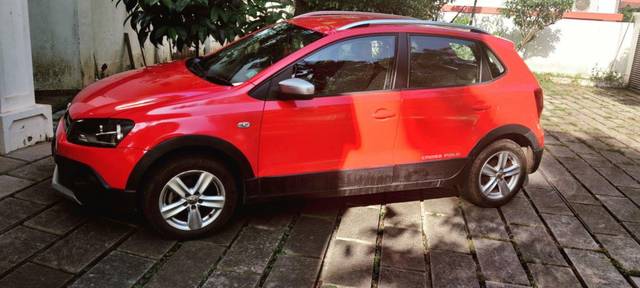 https://images10.gaadi.com/usedcar_image/3569037/original/processed_e48d759b-9809-4679-a7af-c7d7009b9c1f.jpeg?imwidth=6402