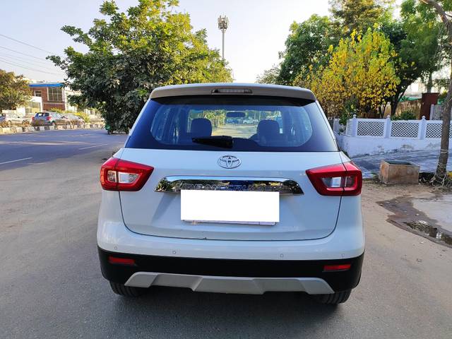 https://images10.gaadi.com/usedcar_image/3569119/original/processed_img2865333__usedcar_whatsappimage2023_12_18at34825pm_2865333_1703572250.jpeg?imwidth=6402