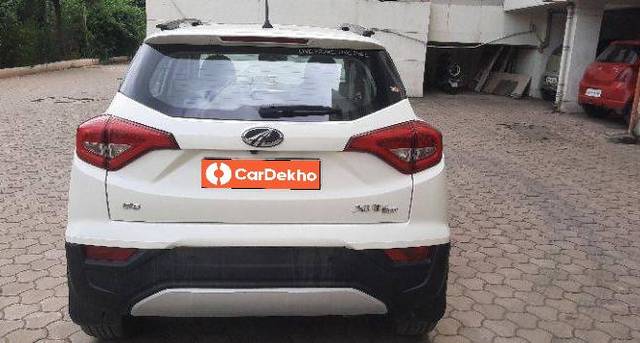 https://images10.gaadi.com/usedcar_image/3569602/original/processed_76f22b23-099d-4508-962b-e091f317b7b1.jpg?imwidth=6401