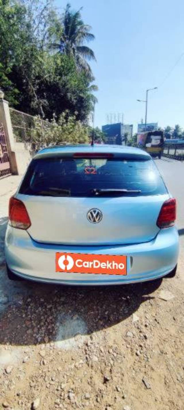 https://images10.gaadi.com/usedcar_image/3570380/original/processed_6460a682-c01e-435b-87ad-9a24d9ec06d9.jpg?imwidth=6402