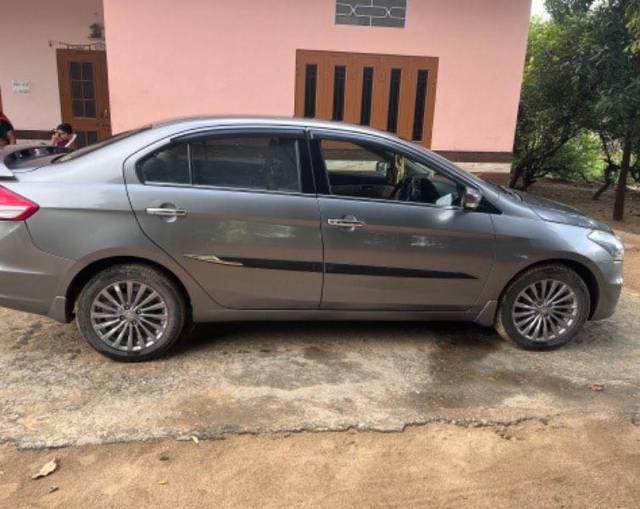 https://images10.gaadi.com/usedcar_image/3570570/original/processed_4cce8f46-56d3-4abf-a736-5b1a6237c949.jpeg?imwidth=6401