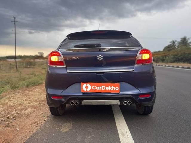 https://images10.gaadi.com/usedcar_image/3570603/original/processed_518ea831-ed5b-4a60-b8fe-b3e790a930b5.jpg?imwidth=6402