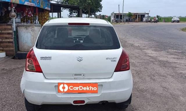 https://images10.gaadi.com/usedcar_image/3570613/original/processed_1350e3bf-fb1c-43b7-803b-6c8f8b788aae.jpg?imwidth=6402