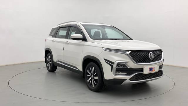 https://images10.gaadi.com/usedcar_image/3570624/original/da769085-13f2-41b3-917f-a0cf7ebdb846__44.jpg?imwidth=6400
