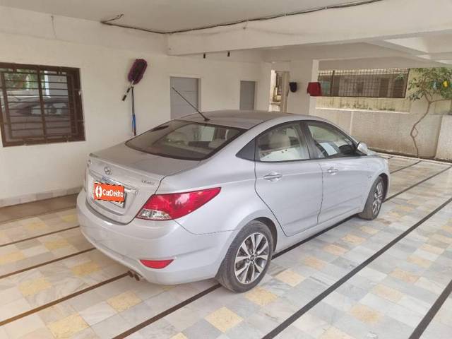 https://images10.gaadi.com/usedcar_image/3570746/original/processed_722991b4-8da6-40a6-b739-131b8c5fb3c2.jpg?imwidth=6401