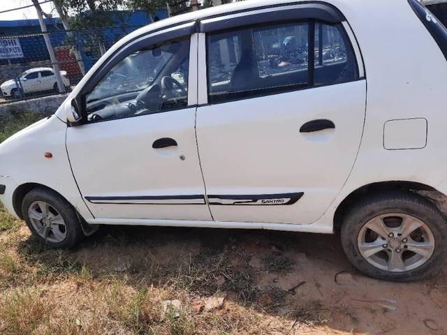 https://images10.gaadi.com/usedcar_image/3570800/original/processed_71316bd4-a6c3-4aaa-97e2-1969705e061c.jpg?imwidth=6402