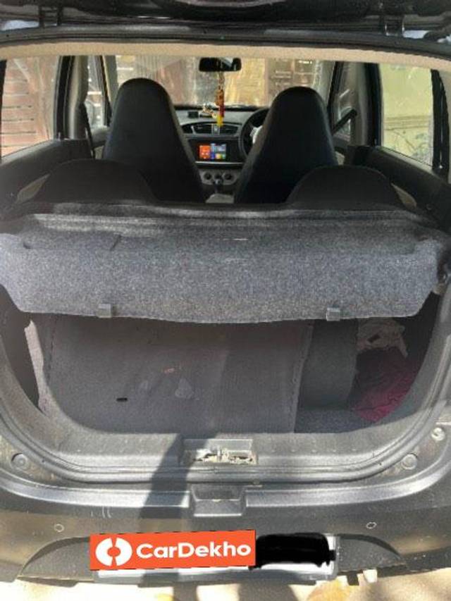 https://images10.gaadi.com/usedcar_image/3570802/original/processed_5b0f2549-7a22-42e3-9a90-df6453f2fc34.jpeg?imwidth=6401