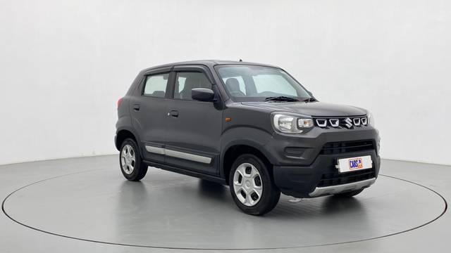 https://images10.gaadi.com/usedcar_image/3570858/original/55bd4aff-62fe-42da-b392-7ebf4ff6ce8d__42.jpg?imwidth=6400