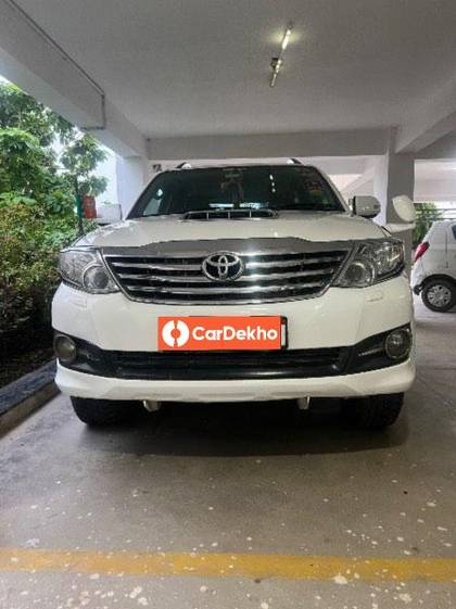 Toyota Fortuner 4x4 AT Toyota Fortuner 4x4 AT