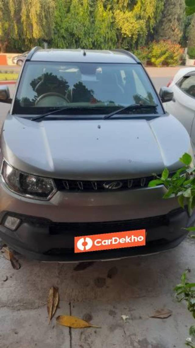 https://images10.gaadi.com/usedcar_image/3570881/original/processed_bb9e0f96-c3af-42d9-930a-bd9e345cfe0f.jpg?imwidth=6400