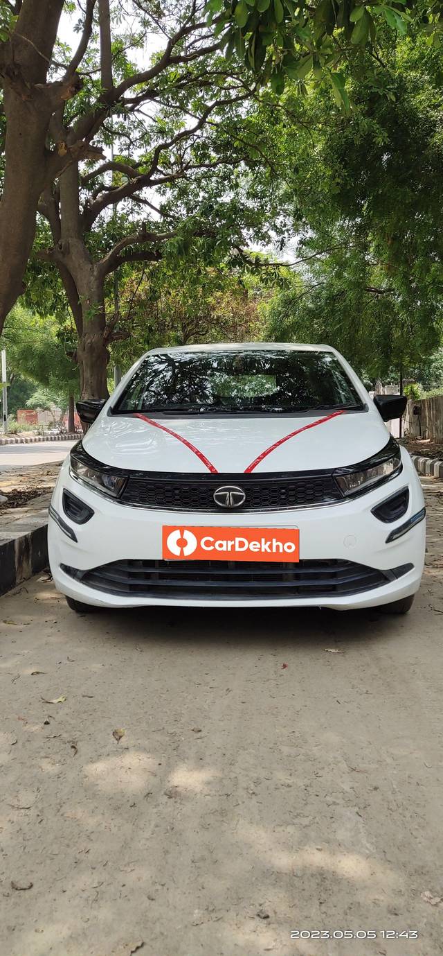 https://images10.gaadi.com/usedcar_image/3570971/original/processed_img2866543__used_car_2866543_1694294421.jpg?imwidth=6400