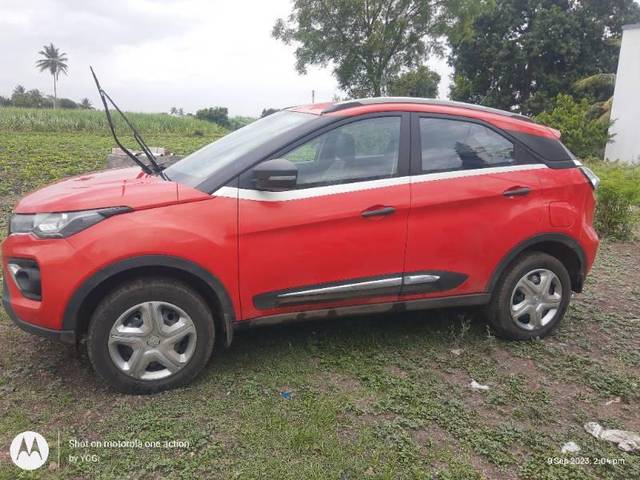 https://images10.gaadi.com/usedcar_image/3571108/original/processed_09c483a6-107b-41a5-9493-630ca486e232.jpg?imwidth=6400