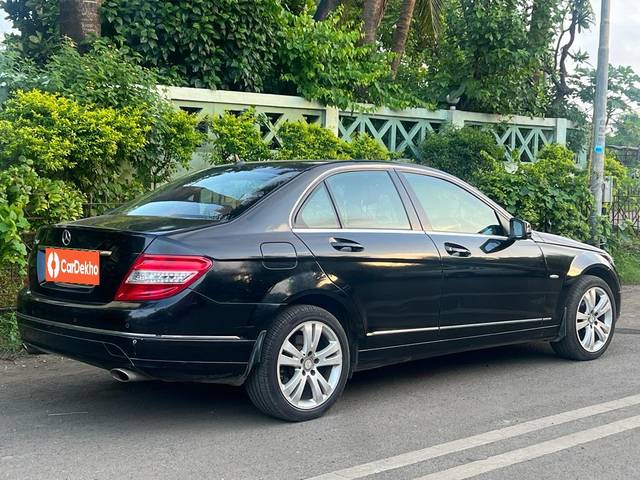 https://images10.gaadi.com/usedcar_image/3571134/original/processed_img2866608__used_car_2866608_1694325908.jpg?imwidth=6401