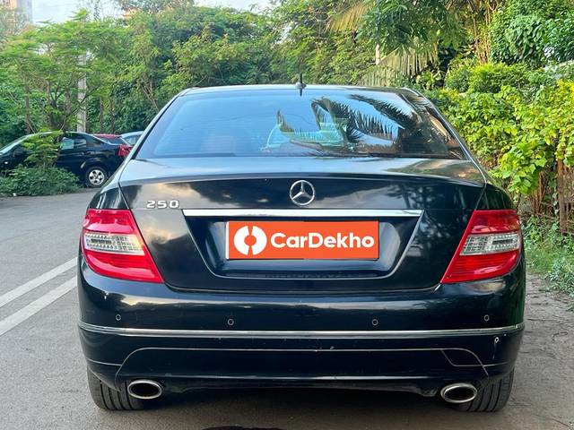 https://images10.gaadi.com/usedcar_image/3571134/original/processed_img2866608__used_car_2866608_1694325912.jpg?imwidth=6402