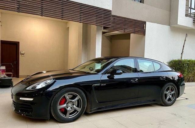 https://images10.gaadi.com/usedcar_image/3571185/original/processed_59e9c14e-90f0-4ab2-8e7c-ce9e49072ad2.jpeg?imwidth=6401