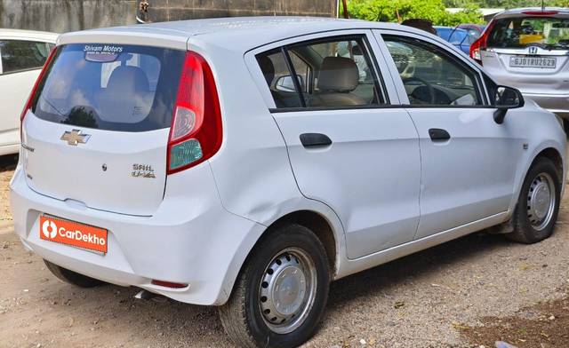 https://images10.gaadi.com/usedcar_image/3571449/original/processed_img2866826__used_car_2866826_1694340236.jpg?imwidth=6402