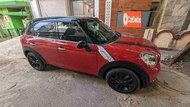 https://images10.gaadi.com/usedcar_image/3571471/original/processed_c6f157d9-2130-4188-93b8-e500dd29a44b.jpg?imwidth=6401