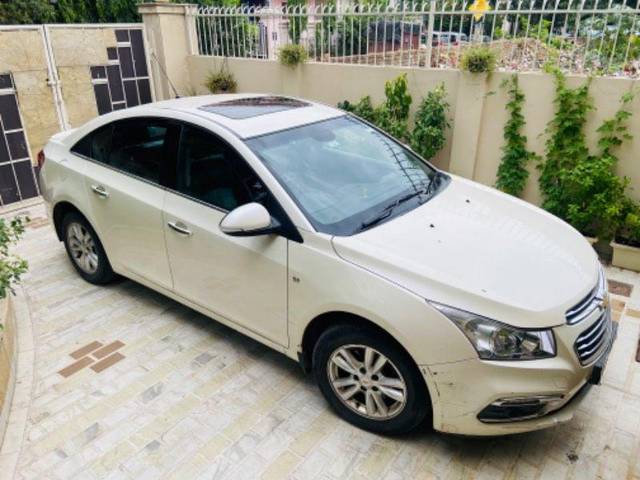 https://images10.gaadi.com/usedcar_image/3571475/original/processed_b87795f0-768f-406c-b2af-55f926896cba.jpeg?imwidth=6400