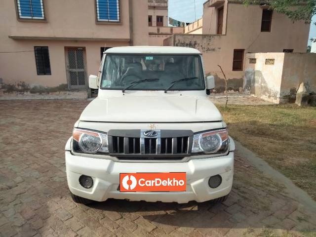 https://images10.gaadi.com/usedcar_image/3571544/original/processed_5ba65ac1-796b-4904-b2e2-b73cfcfb536c.jpg?imwidth=6400