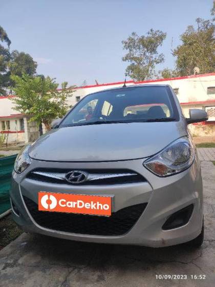 Hyundai i10 Sportz Hyundai i10 Sportz