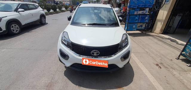 https://images10.gaadi.com/usedcar_image/3571959/original/processed_c7ed2d70-bbb7-4260-9620-38b2e2b5d8f1.jpg?imwidth=6400