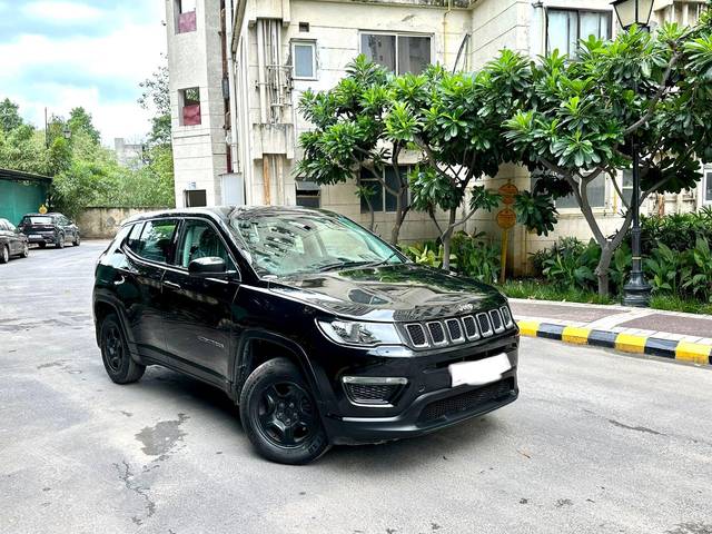https://images10.gaadi.com/usedcar_image/3572028/original/processed_img2867080__used_car_2867080_1694408214.jpg?imwidth=6400