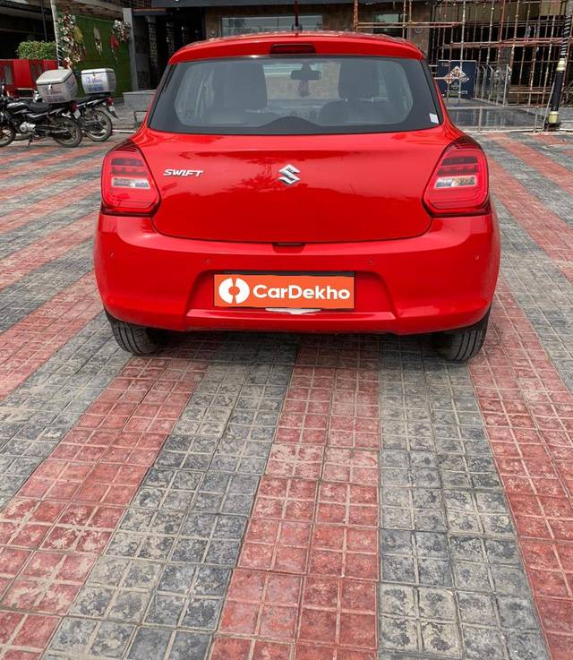 https://images10.gaadi.com/usedcar_image/3572159/original/processed_img2867164__used_car_2867164_1694414313.jpg?imwidth=6402